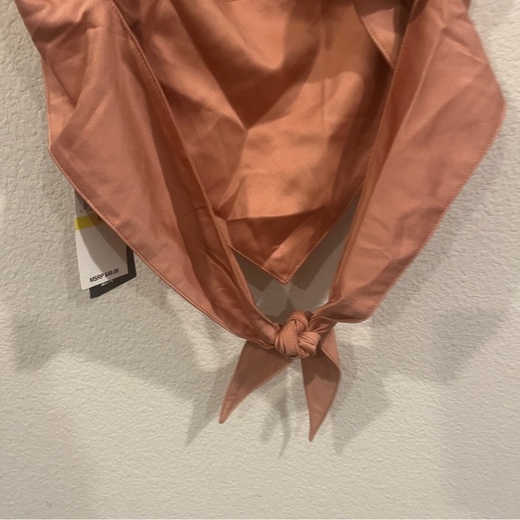 NWT Danielle Bernstein gold scarf top size medium tie back cropped - Picture 5 of 8